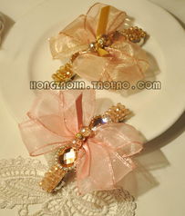 進(jìn)口韓國(guó)水鉆大蝴蝶結(jié)發(fā)飾 流行美發(fā)首飾新風(fēng)尚